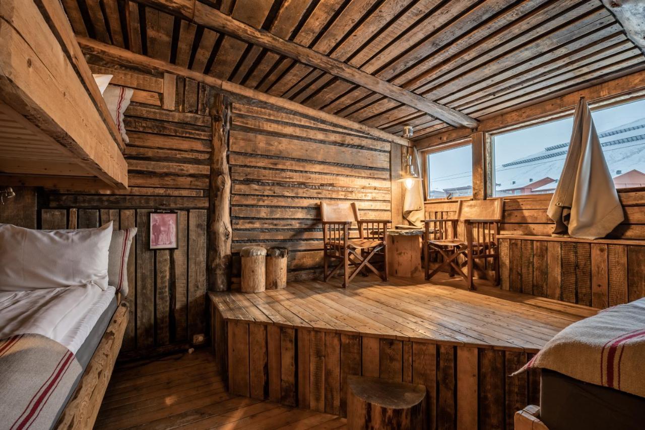 Basecamp Hotel 롱이어비엔 외부 사진