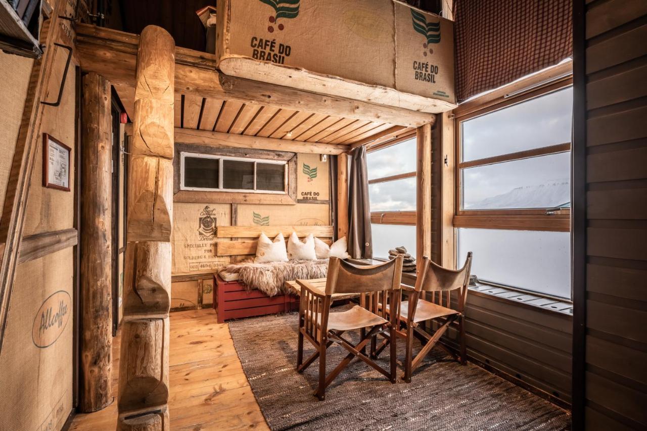 Basecamp Hotel 롱이어비엔 외부 사진