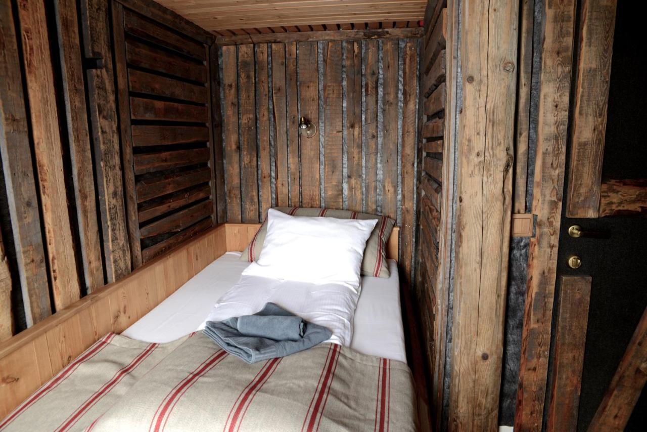 Basecamp Hotel 롱이어비엔 외부 사진