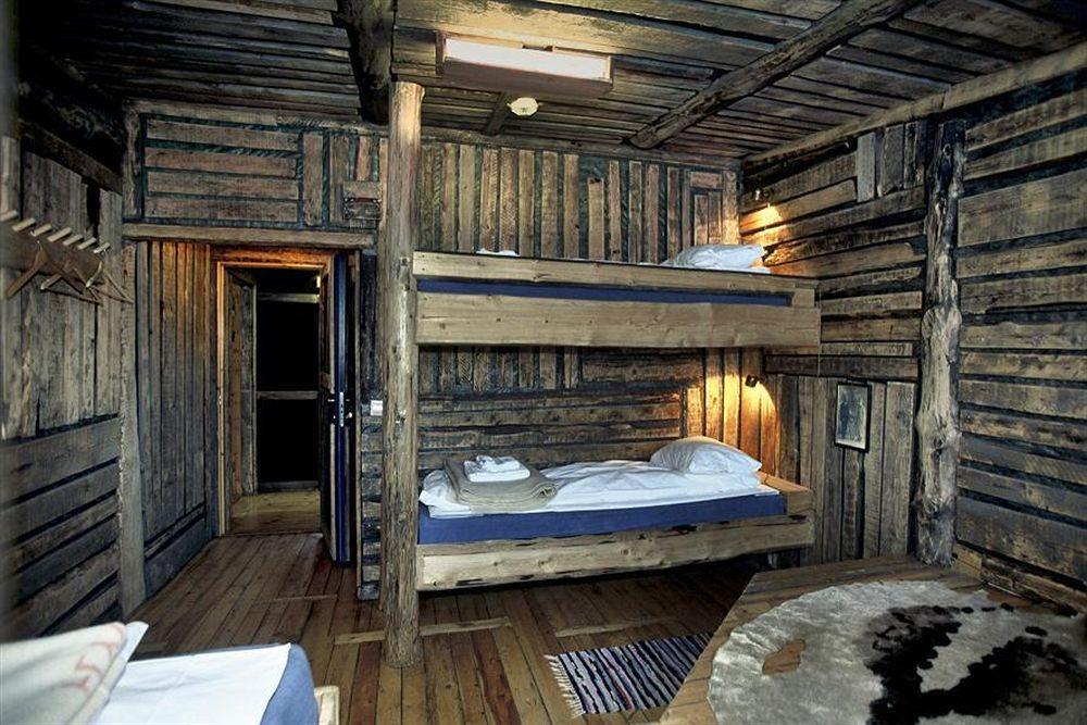 Basecamp Hotel 롱이어비엔 외부 사진